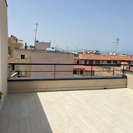 Blue Sky Apartment